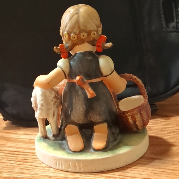 Hummel - Rare TM 3  "Favorite Pet" Mold #361 - Picture 3 of 4